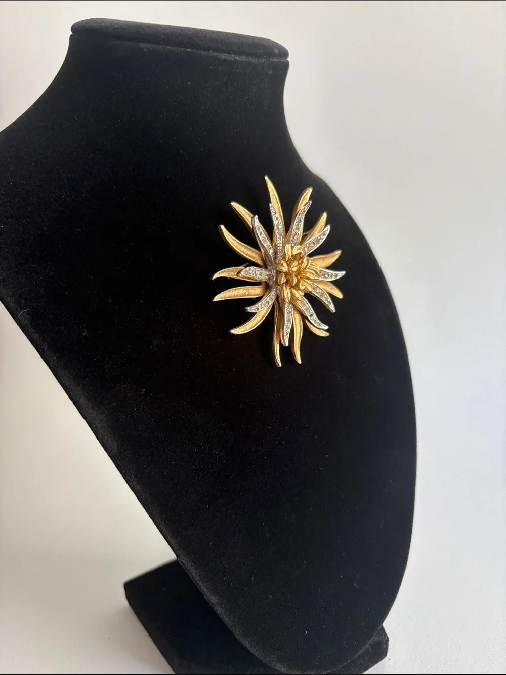Vintage Coro Gold Rhinestone Chrysanthemum Flower Brooch 1950s–60s